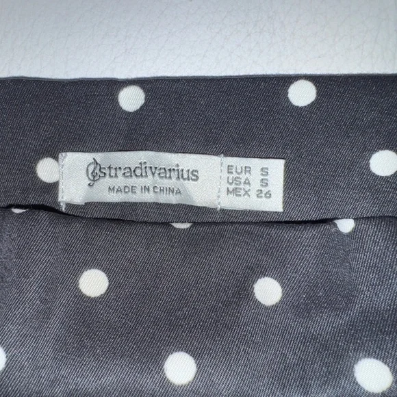 Stradivarius Polka Dot Pleated Skirt in Size S - Picture 5 of 8
